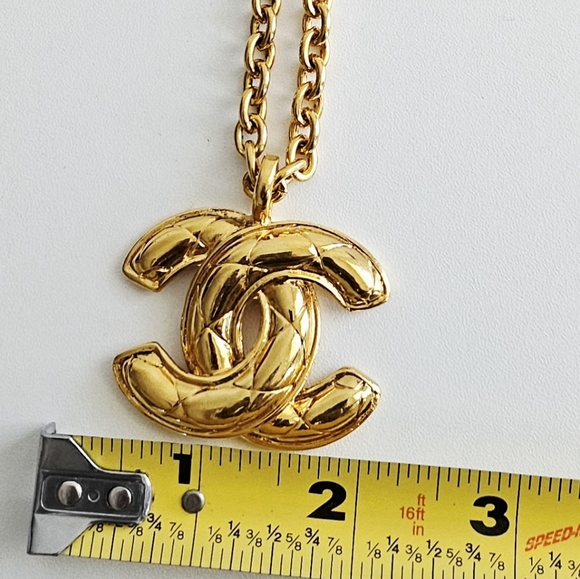 Chanel 24kt Gold-plated Quilted CC Long Necklace - Picture 6 of 8